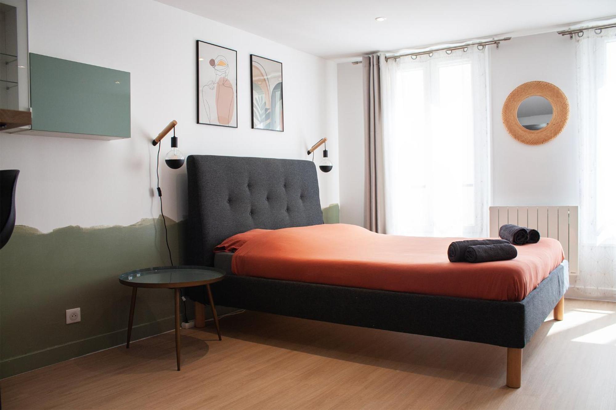 Ferienwohnung Studio Cosy En Plein Coeur Historique De Pontoise Exterior foto